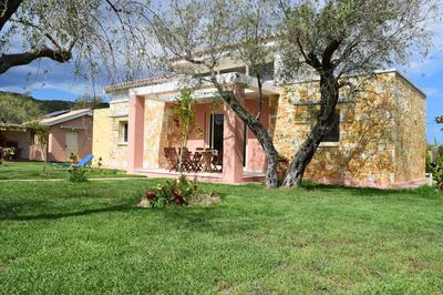 Three Stars Luxury Villas