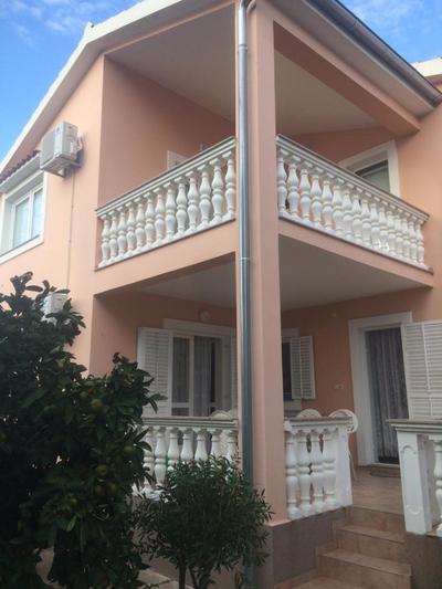 Apartment Monika - Private terrace & Parking