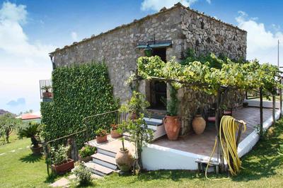 The Sea Farmhouse