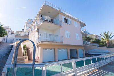 Luxury Apartment L&A