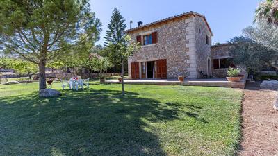 Country House Banyols