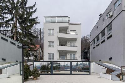 MM House - self check-in