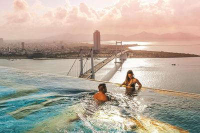 Wyndham Danang Golden Bay - Free Shuttle Bus to Beach