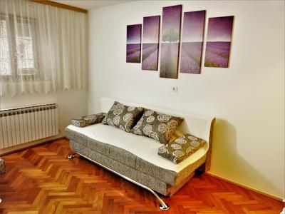 Apartman La Linea - Free parking