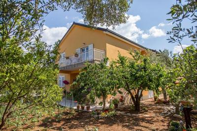 Apartment Varezic
