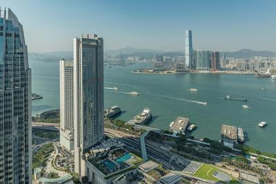 Four Seasons Hotel Hong Kong main