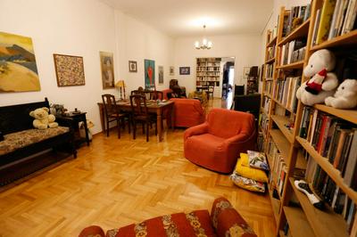 Spacious, Big Apartment for 6 Persons in the Center of Athens