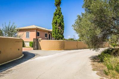 Villa Regaliki