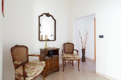 Apt. "La Perla del Golfo" in the right center! (5Terre)