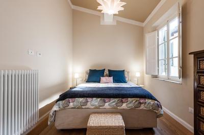 Affordable suite with a view - Heart of Lucca, 2 baths, 3 SmartTV