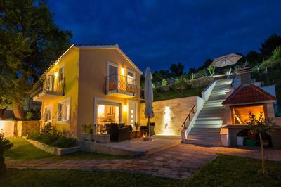 HIDDEN PARADISE - Villa by Split