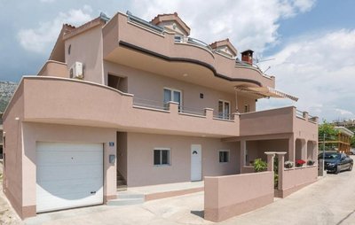 Apartments Mira