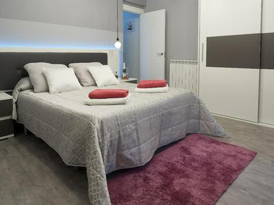 Entrevias Lodging - con Garaje y WIFI