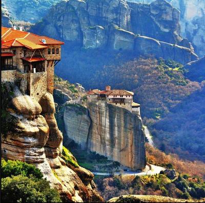 4-seasons pool villa near Meteora