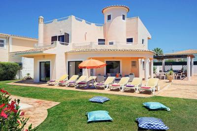 Villa Charlota