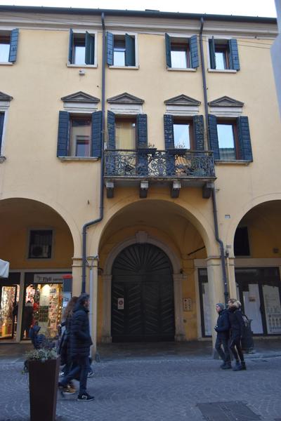 Contemporary Design Loft & Apartment Padova
