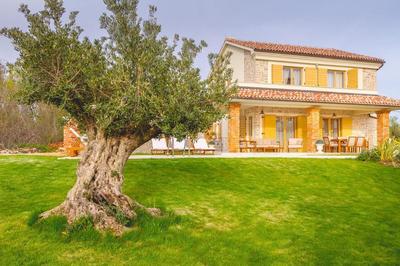 Luxury Villa Tia