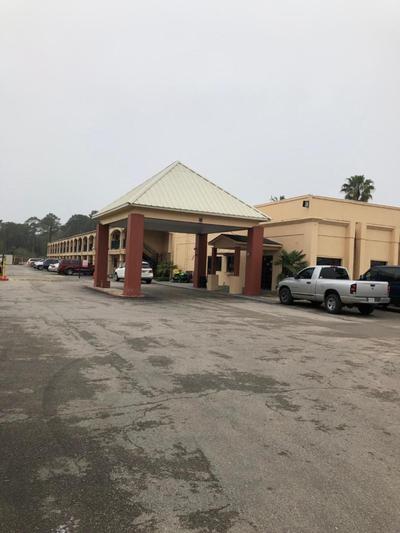 Travel Inn & Suites