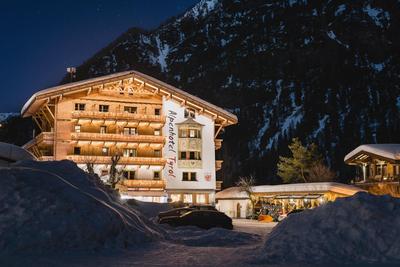 ALPENHOTEL TYROL - B&B - ADULTS ONLY - Alpines Lifestylehotel
