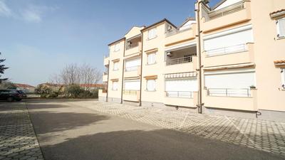 Apartment Sandy Beach Zambrattia