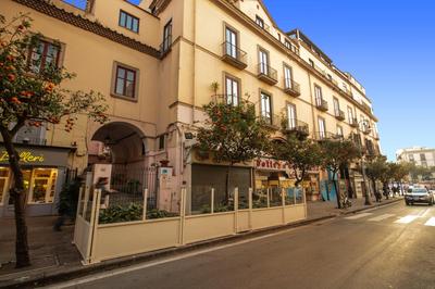 Sorrento Square Suites