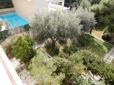 Comfortable garden Apt near Vouliagmeni beach