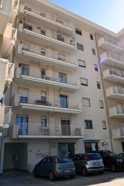Pyramis Room