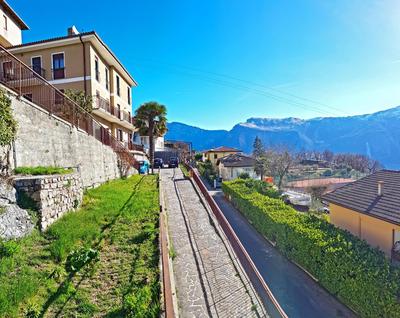 Casa Palanca Lake view apartment by Gardadomusmea
