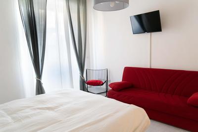 Re di Roma bright home