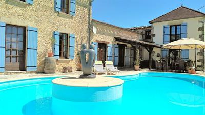 Luxury B&B Maison à votre Santé, in Bordeaux wine region 2