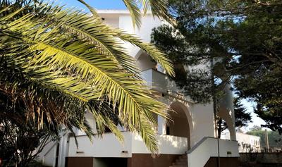 LaMaMa Apartment