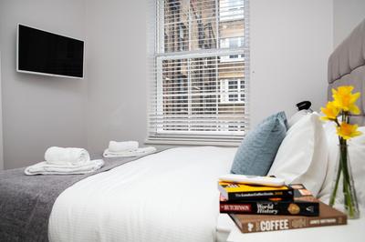 Soho Suites by Indigo Flats