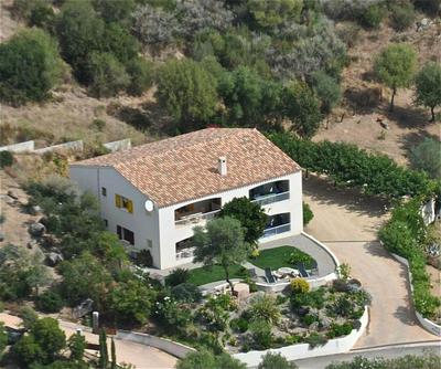 Residence U MELU GRAND T3 JAUNE à l'étage
