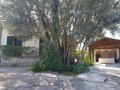 Villa Serrano