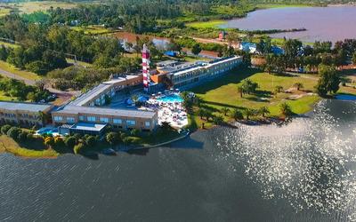 Marina del Faro Resort