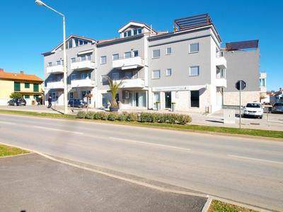 Apartment Anikica 1819
