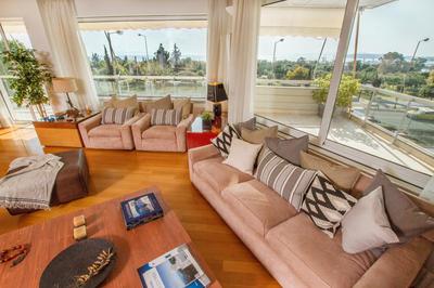 Athens luxurious apartment - sea view!