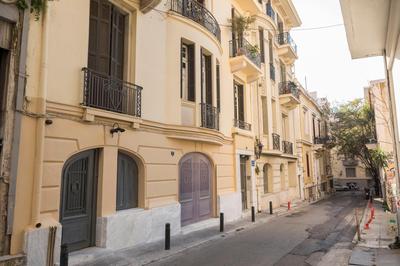 Wisdom Residence Luxury Apartments at Plaka