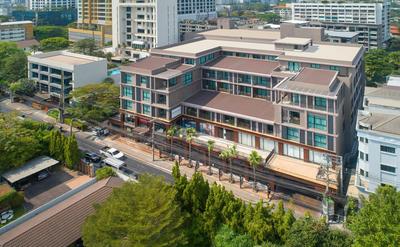 Metropolis Suites Bangkok, Tapestry Collection by Hilton