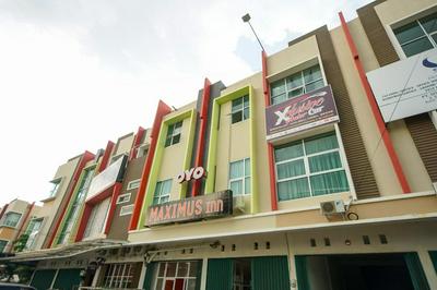 OYO 251 The Maximus Inn Hotel