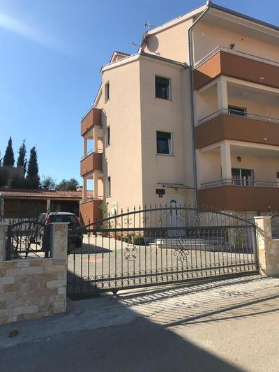 Apartmani Mia