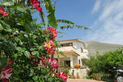 Il Roseto di Betty villa piano T e 1
