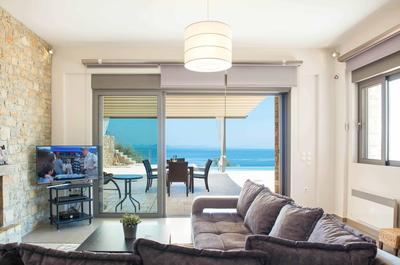 VILLA KIVIS