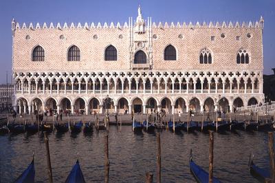 Delicious Apartament near St. Mark Square