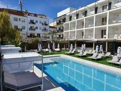 Hotel Windsor Tossa - Adults Only 16