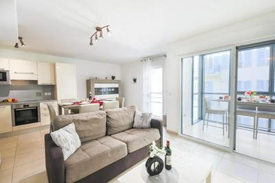 JARDINS MASSENA AP4088 Nice, by Riviera Holiday Homes