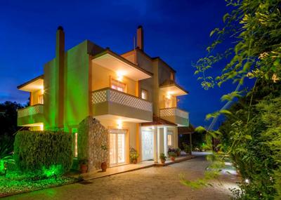 Antico Rosso Villa