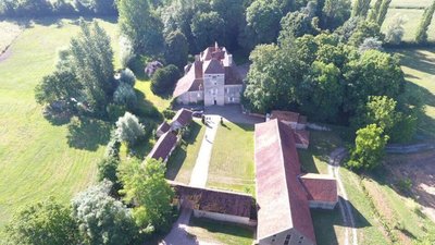 Chateau de Vesset