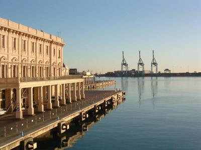 JOIVY Apartment for 4 near the Port of Genoa