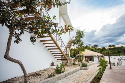 Vilarejo Guesthouse - Silêncio e Aconchego